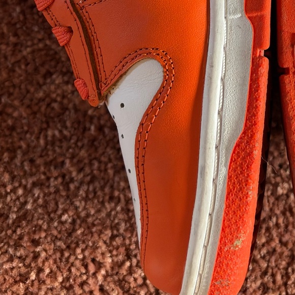 Nike Dunk High Syracuse Orange Sneakers - Picture 4 of 8